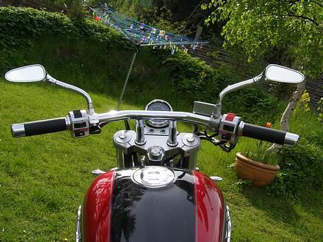 Suzuki VZ 800 Marauder - Fede spejle, men total ubrugelige... billede 7