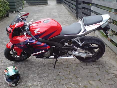Honda CBR 600 RR  (SOLGT)  billede 3