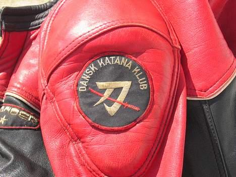 Suzuki gsx 750 es  - Klubmærke fra Dansk katana klub. billede 13