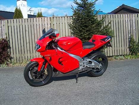 Aprilia RSV MILLE solgt 2007 billede 1