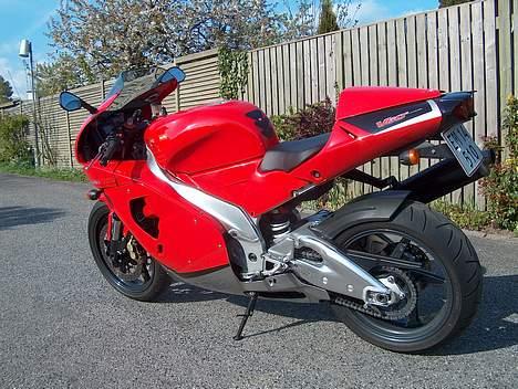 Aprilia RSV MILLE solgt 2007 billede 3