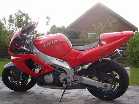 Yamaha YZF 600 R billede 3