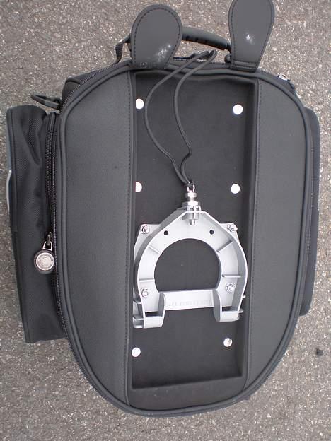 Honda VFR 800   - under tasken. billede 10