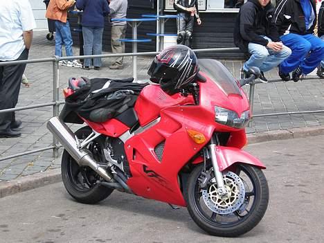 Honda VFR 800   - En lille tur på langeline 12/5-07 billede 12