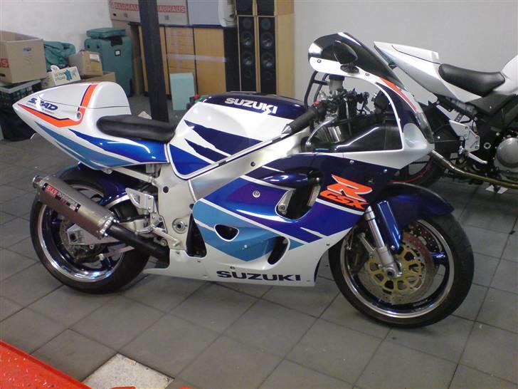 Suzuki GSXR 750 SRAD (solgt) billede 1