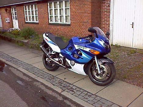 Suzuki GSX 600 F billede 2