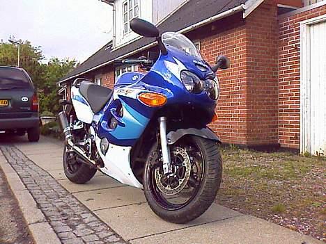 Suzuki GSX 600 F billede 3