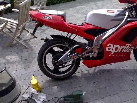 Aprilia Rs 125 *SOLGT* billede 8