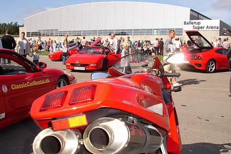 Ducati 748s - Ballerup Ferrari days, Dem kan man godt køre om kap med uden at tabe.. he he billede 4