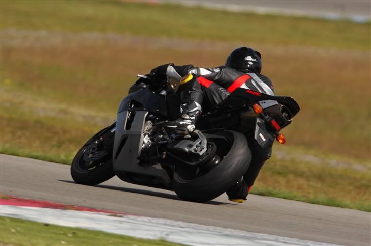 Honda CBR1000RR - SOLGT - Fra trackday på Assen TT Circuit, maj 2007. Fuck, hvor var det dog supersjovt! billede 20