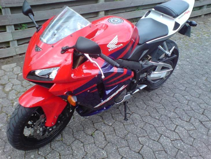 Honda CBR 600 RR  (SOLGT)  billede 1