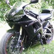 Yamaha R6 - 2005 *SOLGT*