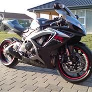 Suzuki GSX-R  750 K7