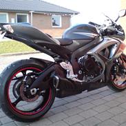 Suzuki GSX-R  750 K7