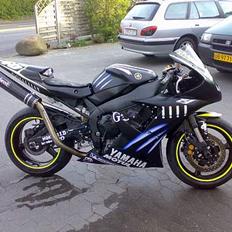 Yamaha YZF R1 Banecykel "Solgt"