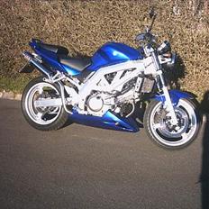 Suzuki Sv 650 n "SOLGT"