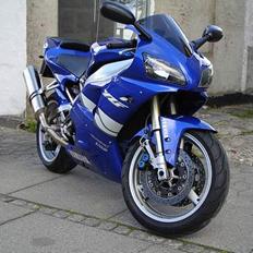 Yamaha R1
