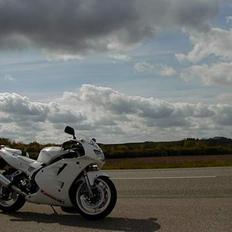 Kawasaki zxr 400 (zx-4r) Solgt