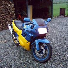Honda cbr 600 f