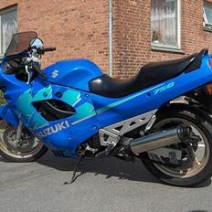 Suzuki GSX750F