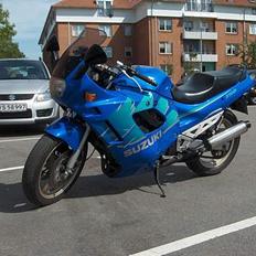 Suzuki GSX750F