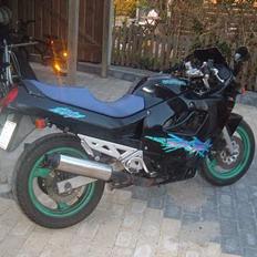 Suzuki gsx 750 F
