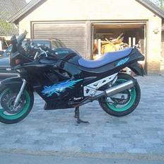 Suzuki gsx 750 F