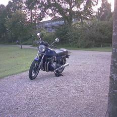 Suzuki GSX 750 E solgt