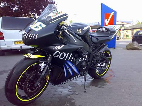 Yamaha YZF R1 Banecykel "Solgt" billede 2
