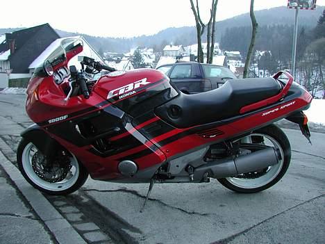Honda cbr1000 sc24 billede 3