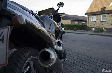 Suzuki GSX-R "solgt" billede 5