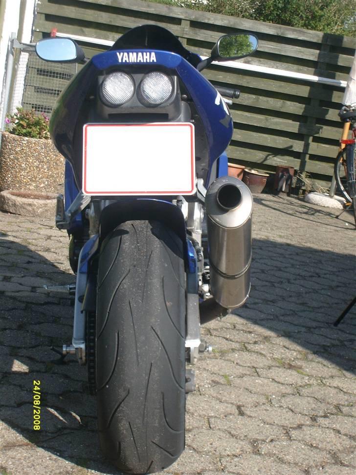 Yamaha R1 - hvid bag lygte med intr. blink.... fedt... ;-) billede 7