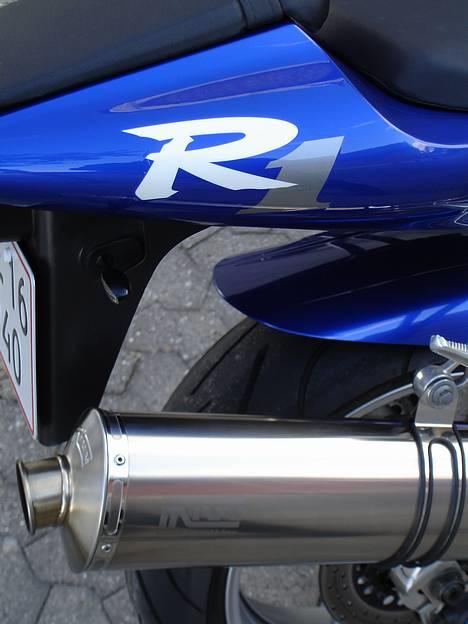 Yamaha R1 billede 8