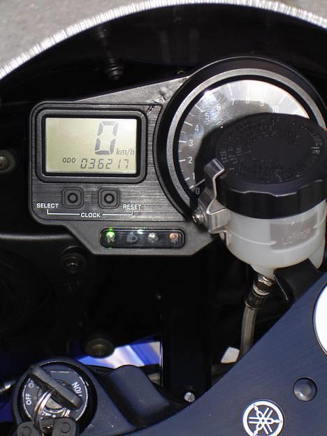 Yamaha R1 - det stod den på da jeg fik den hjem.. billede 9