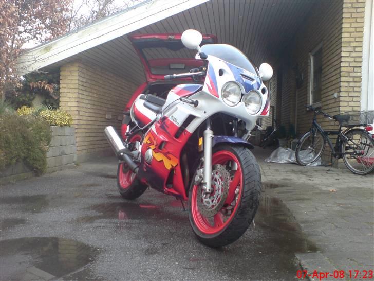 Yamaha fzr  billede 3