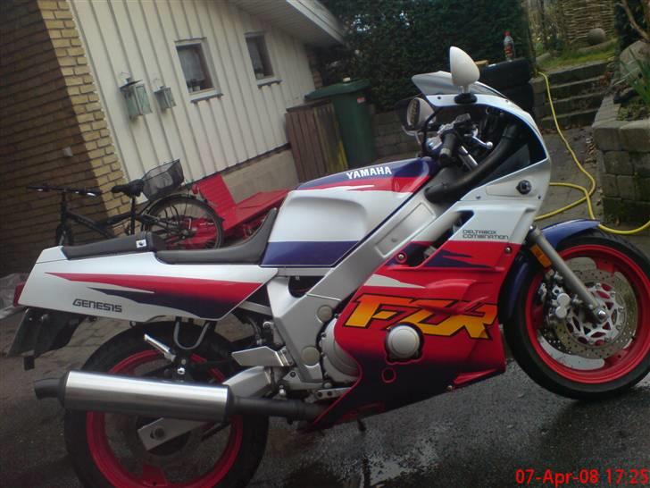 Yamaha fzr  billede 4