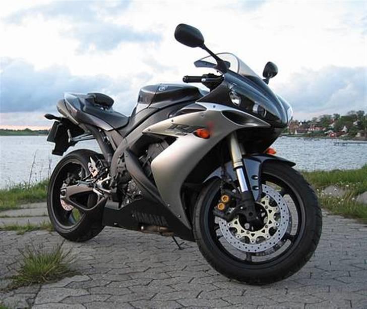 Yamaha Yzf R1  billede 6