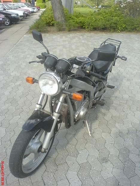 Suzuki GS 500E "SOLGT" billede 5