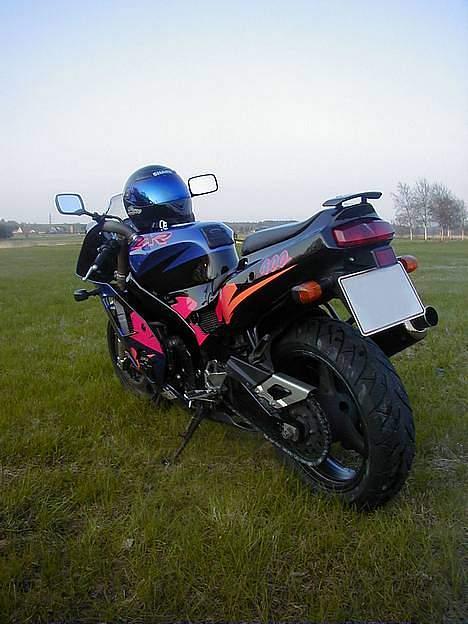 Kawasaki zxr 400 (zx-4r) Solgt - Sådan så den ud før..  billede 8