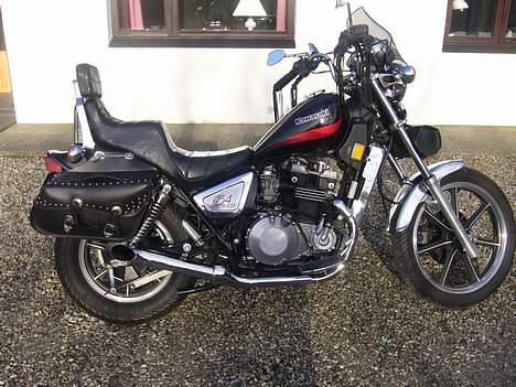 Suzuki VS 800 Intruder SOLGT - min tidligere MC: Kawasaki LTD 454, 1986 som jeg trillede 9000 km. på i 2006 billede 18