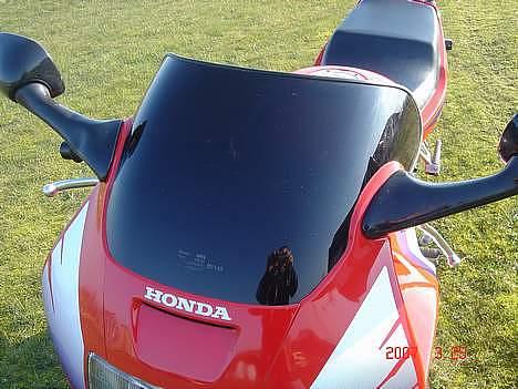 Honda CBR600F billede 2