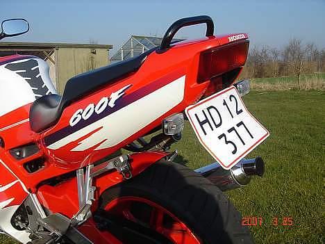 Honda CBR600F billede 4