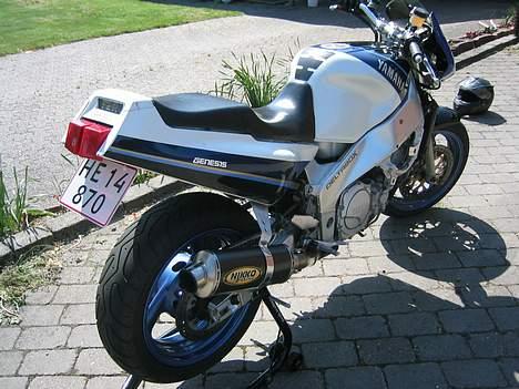 Yamaha FZR 1000  SOLGT billede 5