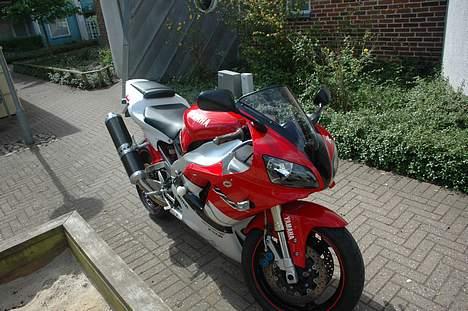 Yamaha Yzf R1 SOLGT billede 3