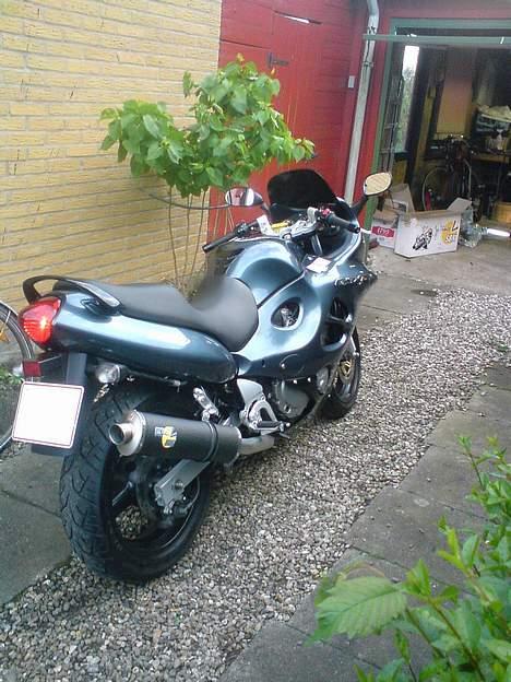 Suzuki Gsx 750 F SOLGT billede 10