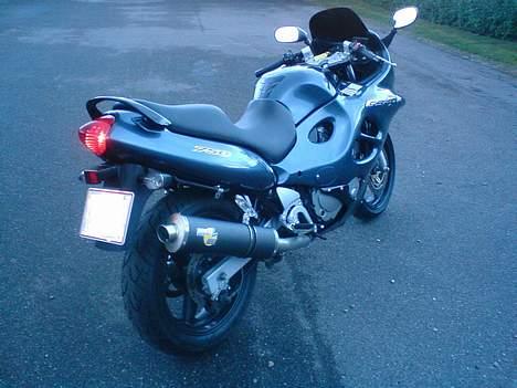 Suzuki Gsx 750 F SOLGT billede 11