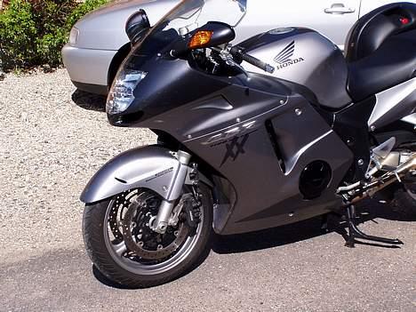 Honda cbr 1100 super xx black  billede 4