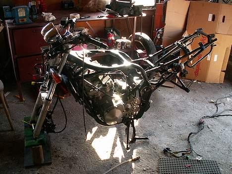 Suzuki 600 bandit - her er min mc splittet ad sådan så den ud 1 dag efter jeg havde købt den billede 7