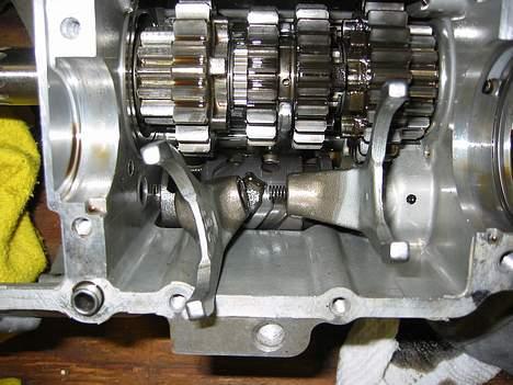 Yamaha YZF R6 *Solgt* - 2.gear renovering billede 5