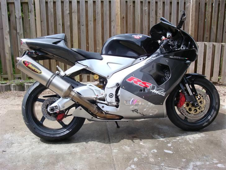 Aprilia RSV Mille *R.I.P.* - Den ser nu lidt fræk ud med den solo-røv..!! billede 2